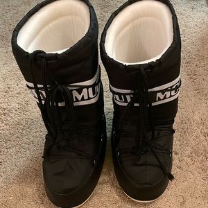 Moon Boots ❄️